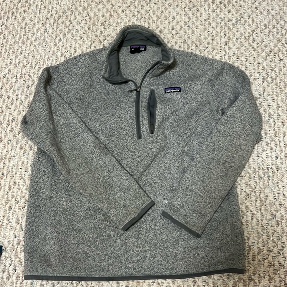 Patagonia fleece pullover